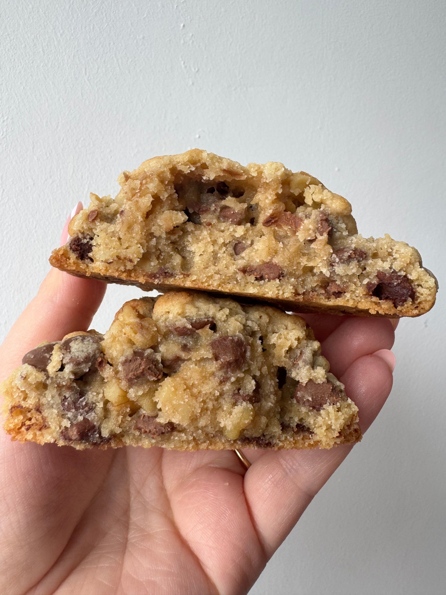 Milk chocolate walnut